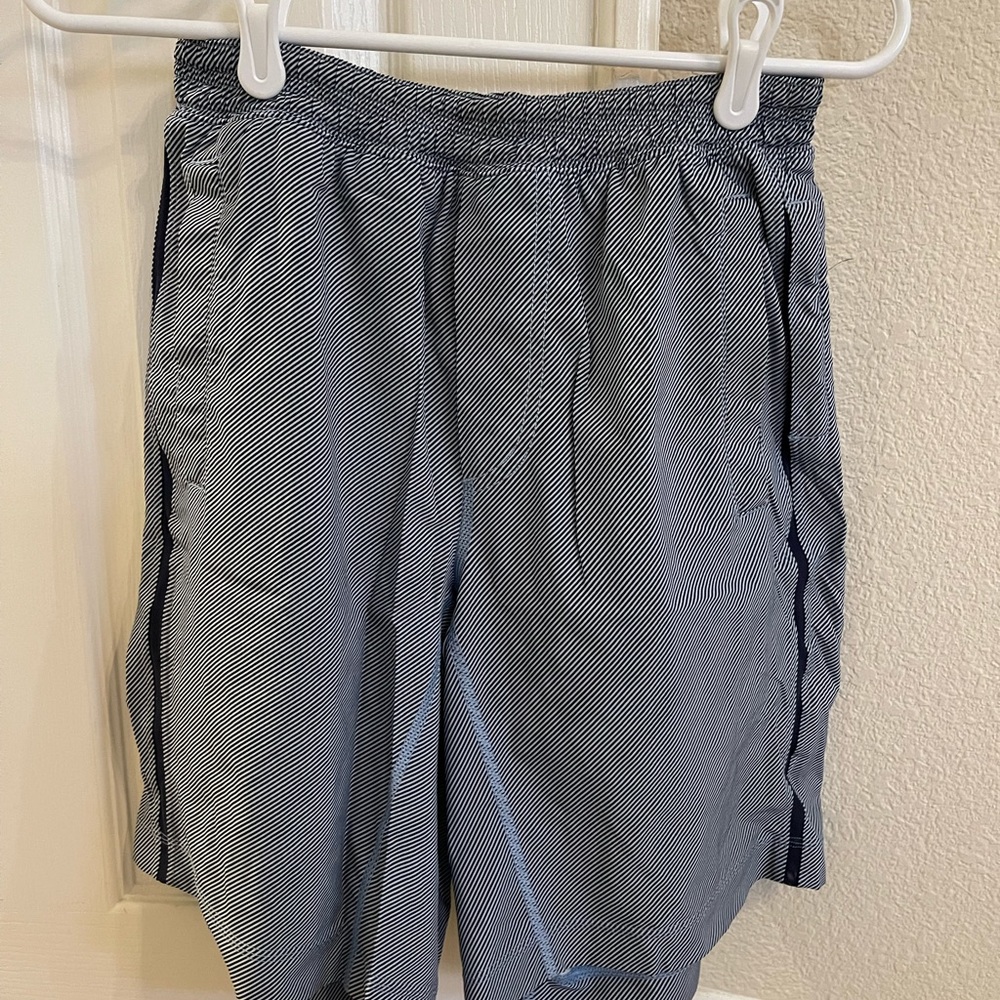 Mens Lululemon Pace Breaker Shorts - Small